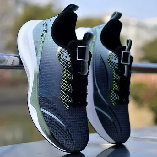 Ademende sportschoenen